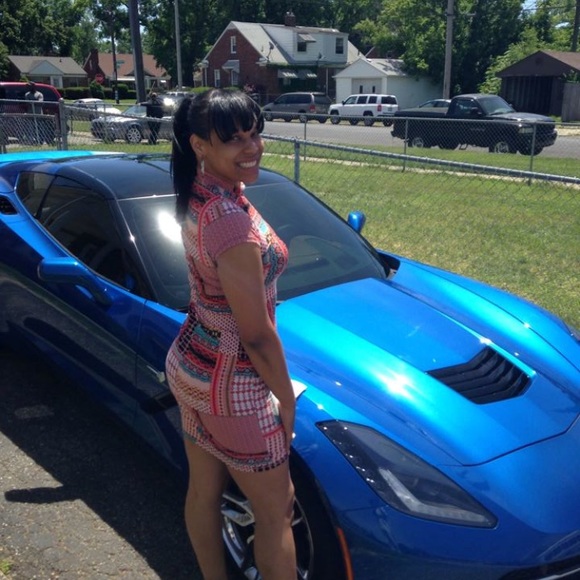 Meet your Posher, Trista - Picture 1 of 1